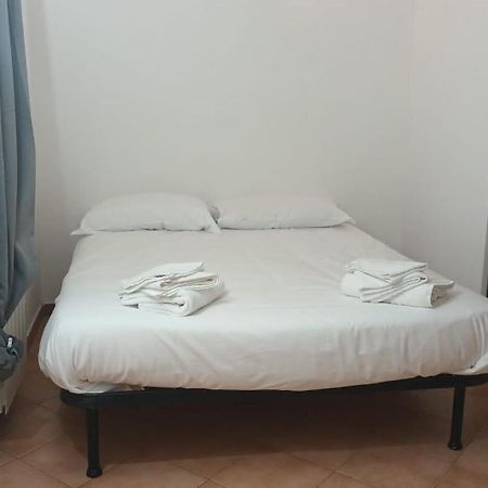 Casa N 2 Con Parcheggio Privato E Colonnina Ricarica Apartment Livorno Luaran gambar
