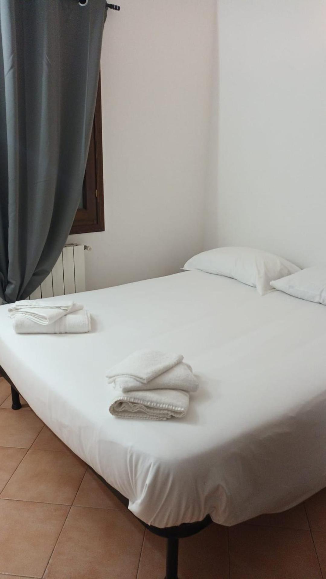 Casa N 2 Con Parcheggio Privato E Colonnina Ricarica Apartment Livorno Luaran gambar
