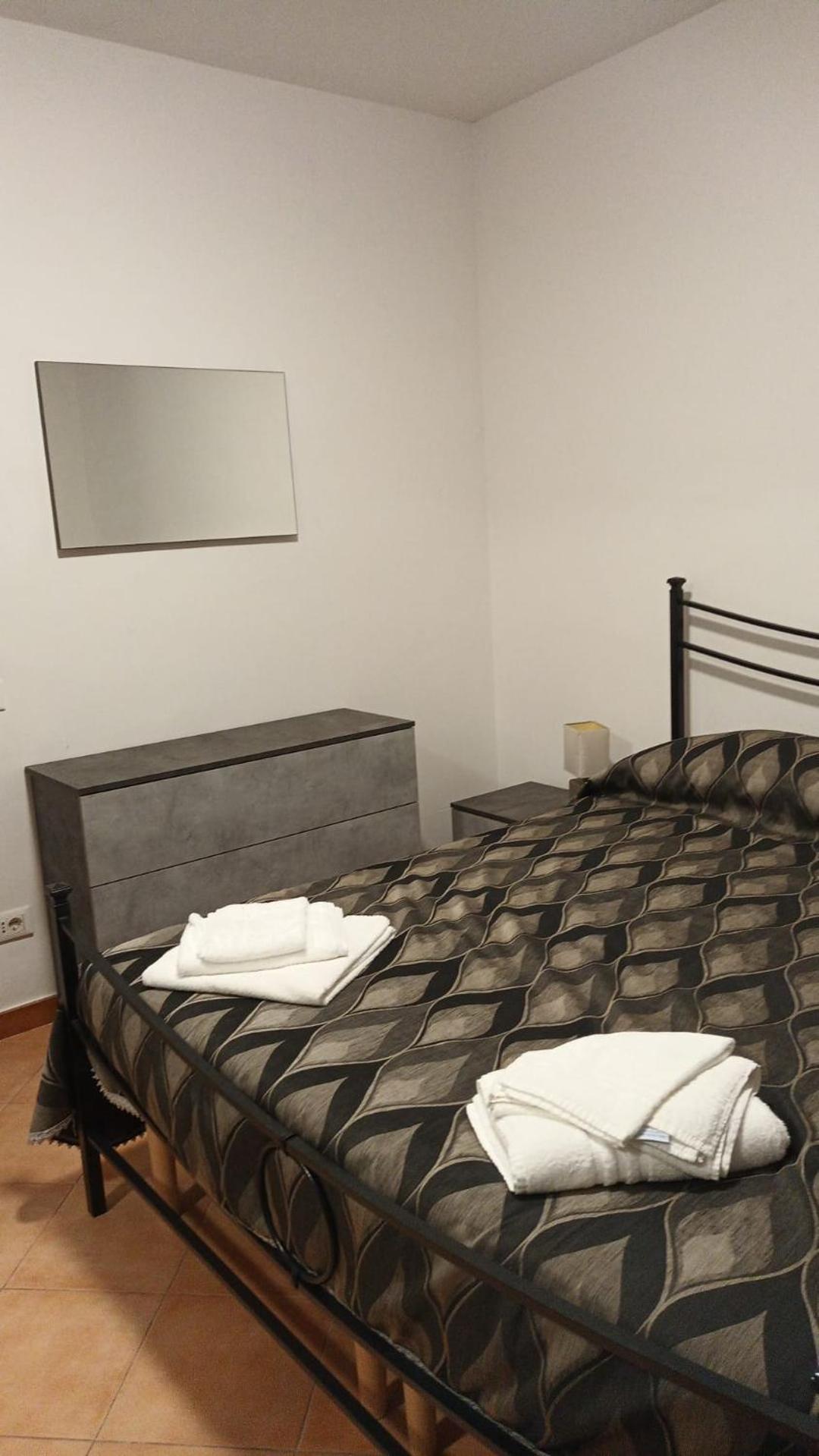 Casa N 2 Con Parcheggio Privato E Colonnina Ricarica Apartment Livorno Luaran gambar