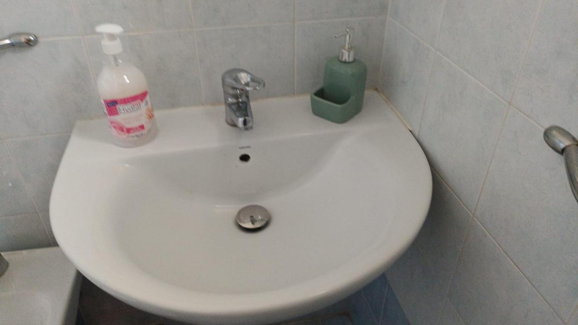Casa N 2 Con Parcheggio Privato E Colonnina Ricarica Apartment Livorno Luaran gambar