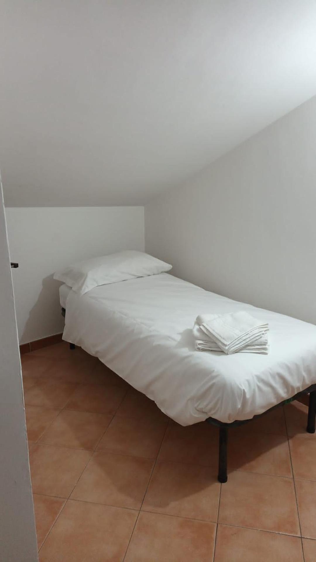 Casa N 2 Con Parcheggio Privato E Colonnina Ricarica Apartment Livorno Luaran gambar